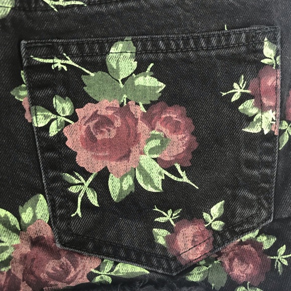 Vanilla Star Junior’s Jean Shorts - Picture 3 of 6